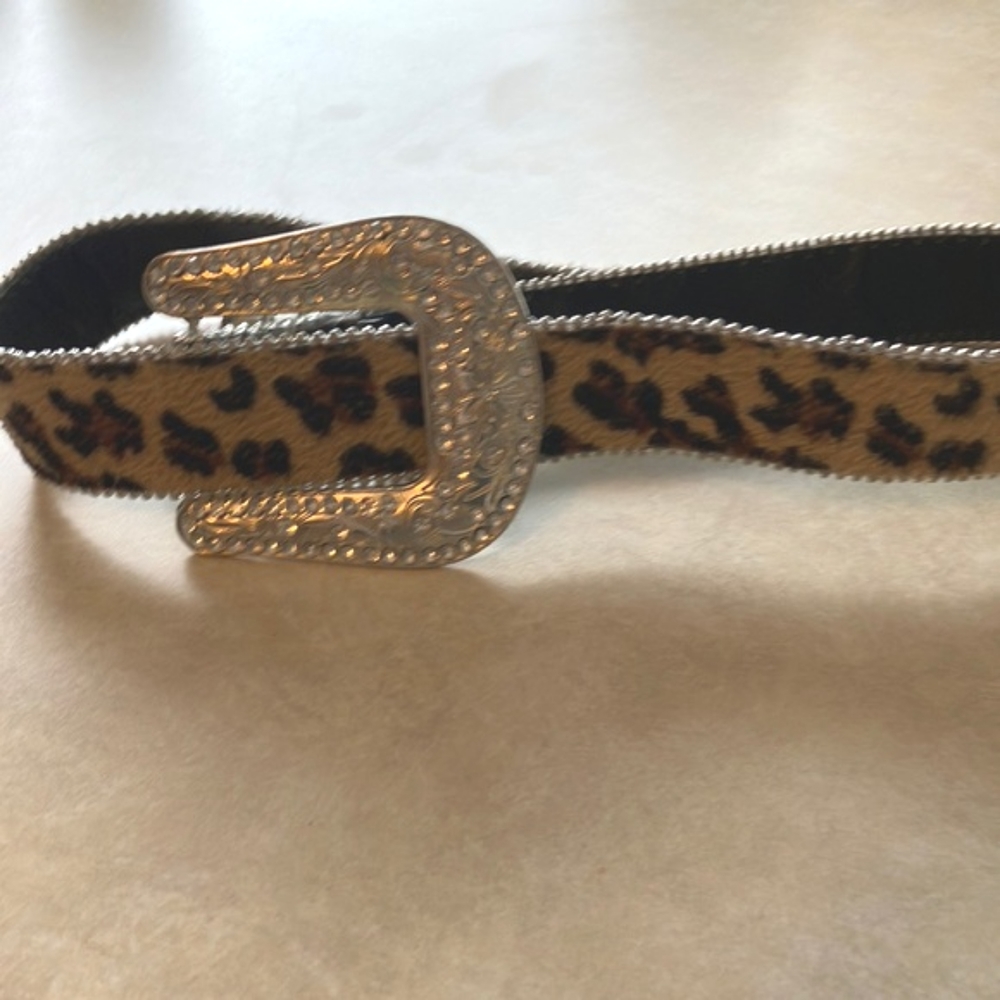 Woman's leopard rhinestone belt. Size Large
